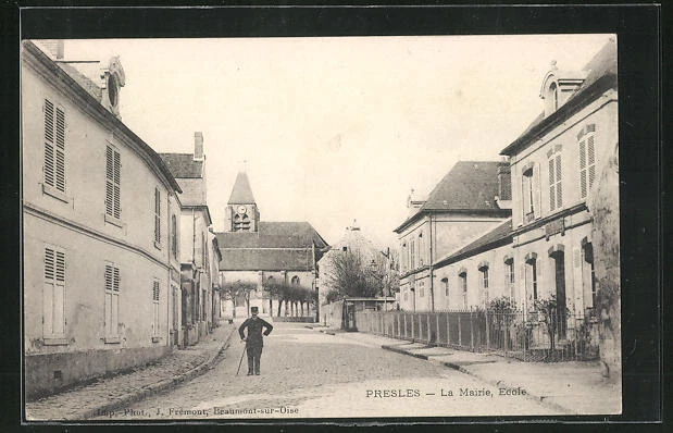 CPA Presles, La Mairie, Ecole