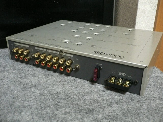 Kenwood KEC600,xover elettronico 6 VIE,Front/Rear/Sub,equal.parametrico,100%Funz