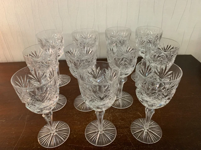 Lot De 6 Verres à Vin En Cristal De Sèvres - Modèle 2 - Très Bon État