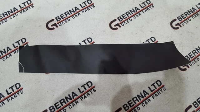 Genuine Nissan OEM Fog Lamp Finisher – Right Hand (RH) 62256-1LA0A