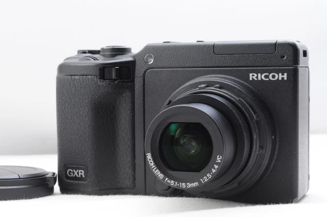 [Excellent ++++] RICOH GXR Digital Camera with S10 KIT 24-72mm from JAPAN (M910)