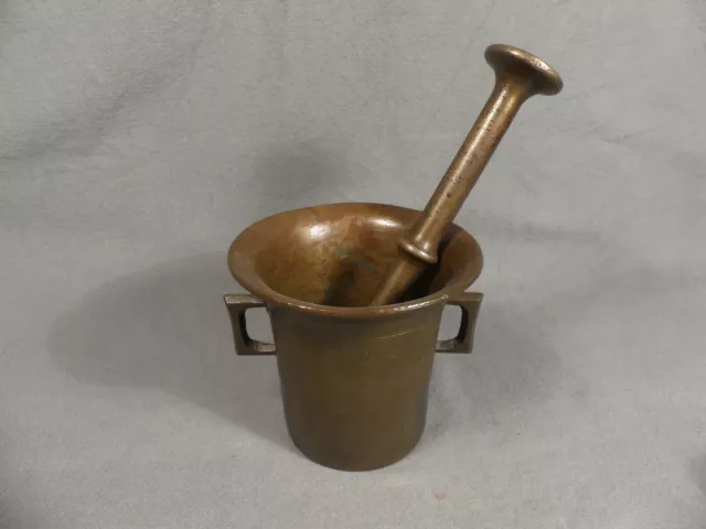 alter Mörser mit Stössel Messing / Bronze alt mit Patina