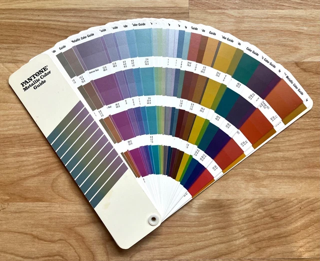 Uk Color Guide PANTONE METALLIC COLOR Guide 1990-91 Second Printing Fandeck Fan Deck £ ...