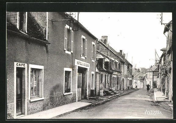 CPA Saint-Saulge, Cafe et Hotel du Bazois dans la Route de Chatillon