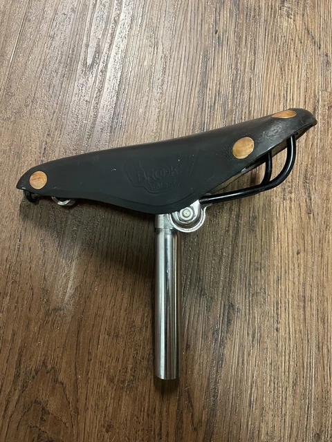 BROOKS SADDLE PROFESSIONAL Leather 1986 vintage Road Bike Selle Rodee Main NOS EUR 271,57 - FR BROOKS SADDLE PROFESSIONAL Leather 1986 vintage Road Bike Selle Rodee Main NOS EUR 271,57 - FR