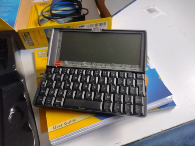 PSION 5MX PDA  boxed all accessories  very good condition