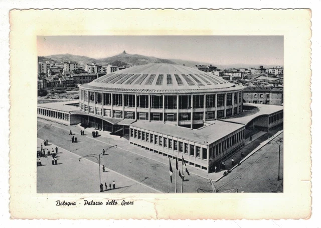 Cartolina Viaggiata Bologna Palazzo Dello Sport