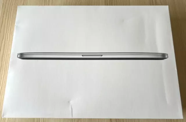 Boite vide Empty box Apple Macbook PRO 15-inch Model A1398 Ecran Retina  2016