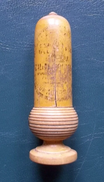 Porte aiguille publicitaire ancien en bois
