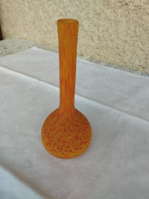 Petit vase ancien soliflore en pâte de verre orange Art déco - Vintage