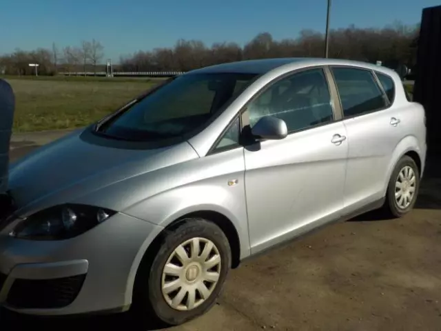 Pare boue avant droit SEAT TOLEDO 3