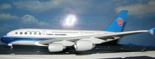 * Rare * Airbus A380-841 China Southern Airlines B-8888 Magic Models 1:400