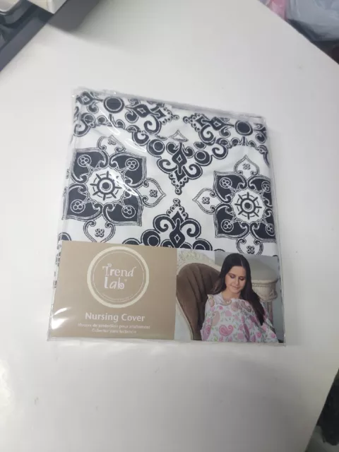 Trend Lab Black White Nursing Cover 34in X 24in Brand New 2