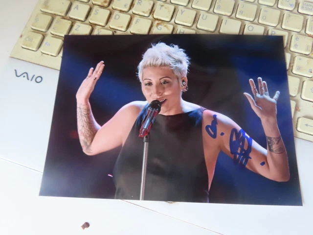 AUTOGRAFO ORIGINALE di MALIK AYANE