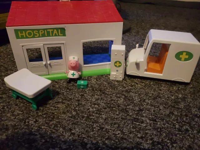Peppa pig best sale medical centre set