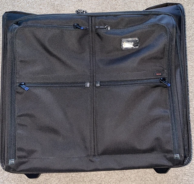 TUMI ALPHA 22036DH Black 2-Wheeled Garment Bag