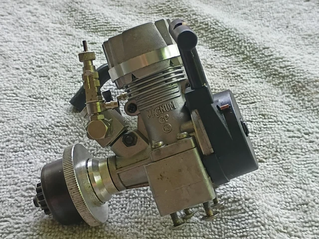 Motores de gasolina o nitro, Motor, escape y combustible