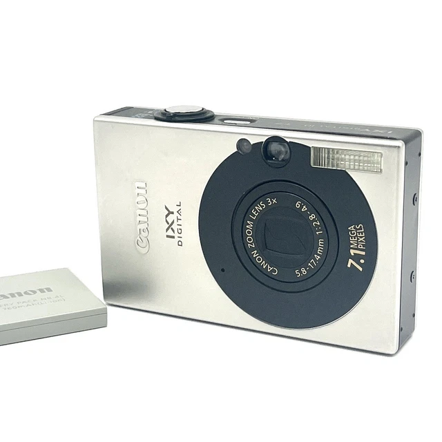 EXC CANON IXY 100F Compact Digital Camera Silver Direct from Japan