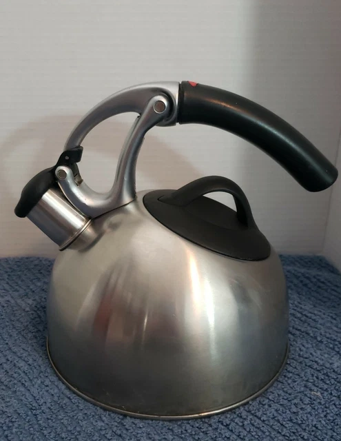 OXO Uplift Good Grips 2 Qt/1.9L Stainless Steel Brushed Finish Tea Kettle