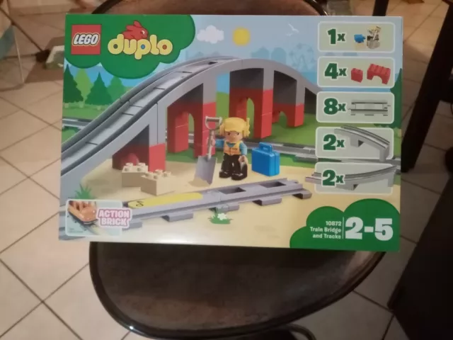 LEGO® DUPLO Les Rails Et Le Pont Du Train