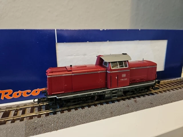 743846_9