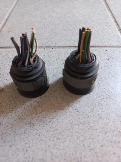 Connettori Fari ant. Alfa Romeo 147 dx e sx