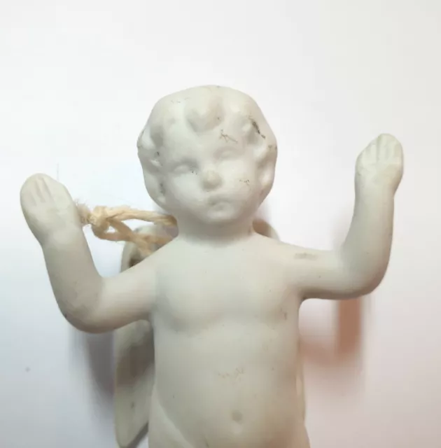 Petit sujet Ancien en porcelaine : Le Petit Ange