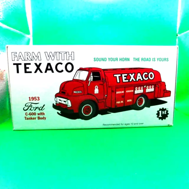 First Gear Farm With Texaco 1953 Ford C-600 With Tanker Body Truck 18-2175 1/34