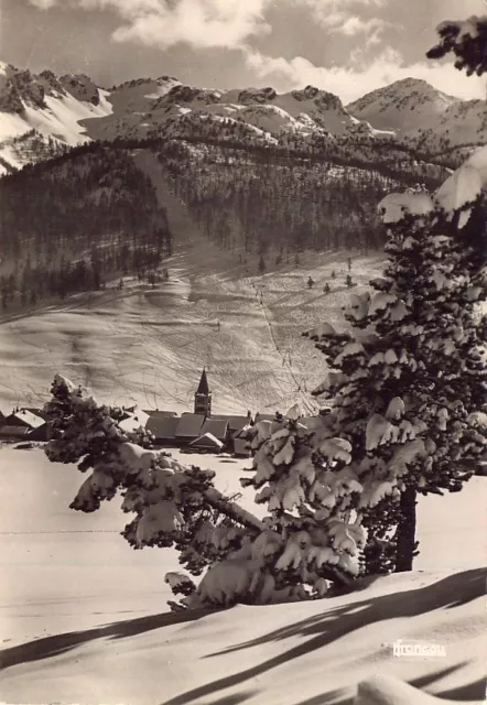 MONTGENEVRE sous la neige