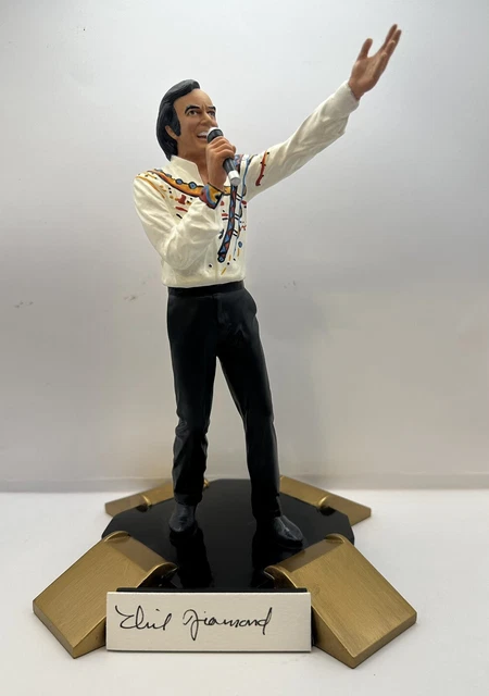 NIEL DIAMOND LIVE ON STAGE AUTOGRAPHED FIGURINE GARTLAN 1998 #929 Of 1000. NIEL DIAMOND LIVE ON STAGE AUTOGRAPHED FIGURINE GARTLAN 1998 #929 Of 1000.