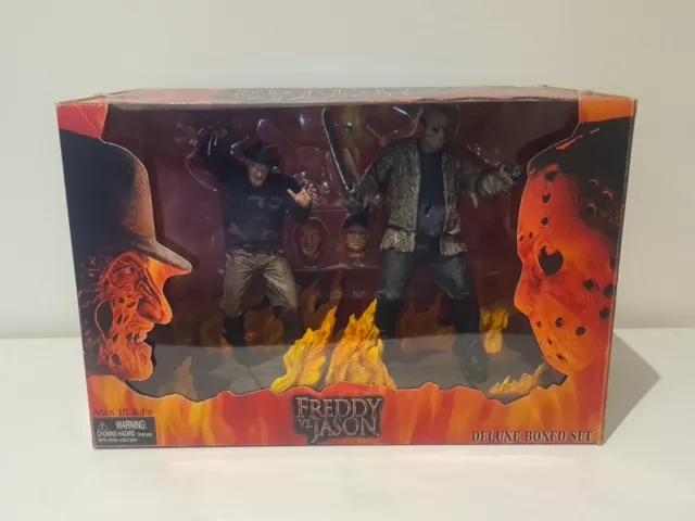 FREDDY Vs JASON   NECA 7"  DELUXE  FIGURE BOX SET   REEL TOYS - 2004