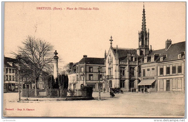 27 BRETEUIL SUR ITON - place de l'hotel de ville