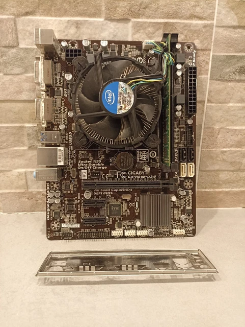 CARTE MÈRE GIGABYTE GA-H81M-D2W Rev.1.0 Intel H81 socket Micro ATX 1150 #42053 EUR 19,00 - FR