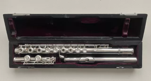Yamaha Yfl-61  Solid Silver Open-Hole Flute - Inline G - C-Foot