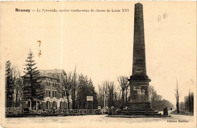 CPA BRUNOY - La Pyramide - old hunting rendezvous of Louis XVI (489127)