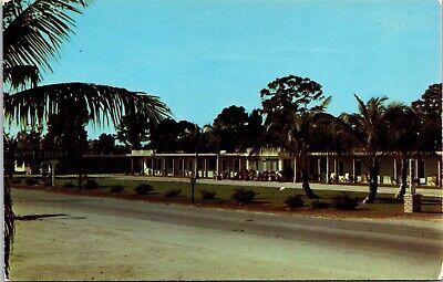 The Edisonian Court Fort Myers Florida FL Unposted Postcard