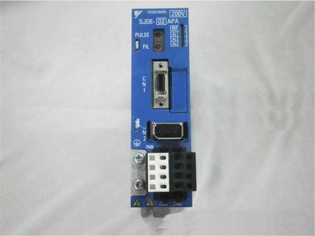 one New Yaskawa SJDE-02APA SJDE02APA Servo Driver