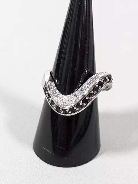 Silver Tone Black Rhinestone Curved Bar Cocktail Ring Size 8