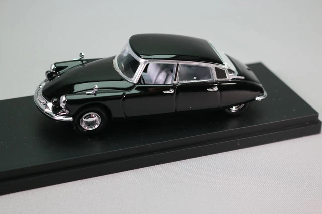 ZE310 RIO 1/43 Citroen DS 19 Charles de Gaulle Président Car 1962 Ref 4451 NB 5