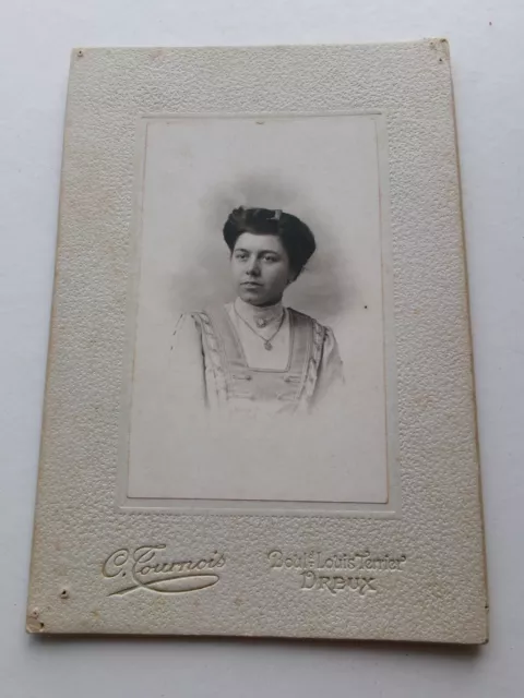 photo ancienne originale portrait femme vêtement traditionnel 1915 Dreux