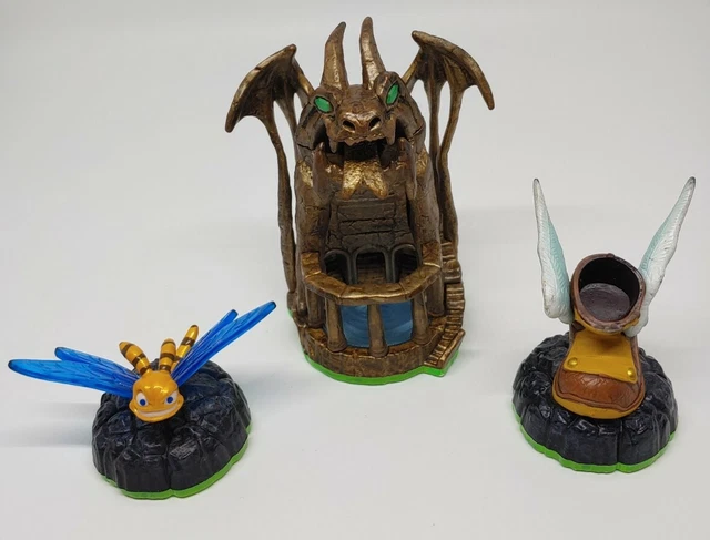 Dragon's Peak Lot Winged Boots and Sparx the Dragonfly Skylanders Adventure pack