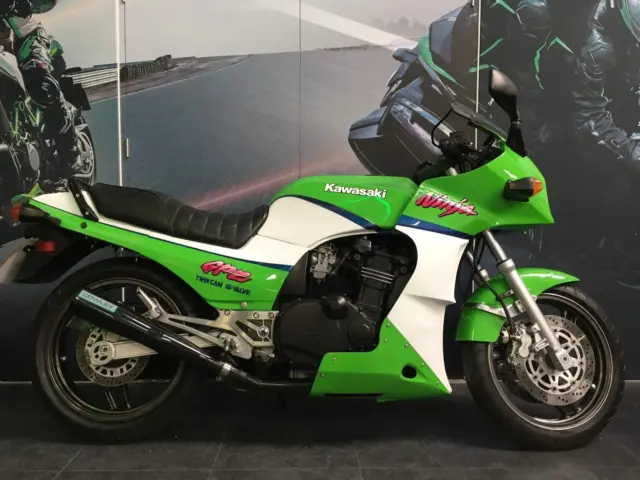 1995 Kawasaki GPZ900 900 A8 (GPz-R)