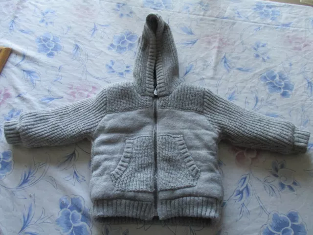 veste à capuche gris Taille 6Mois Marque Grain de Blé Garçon occasion