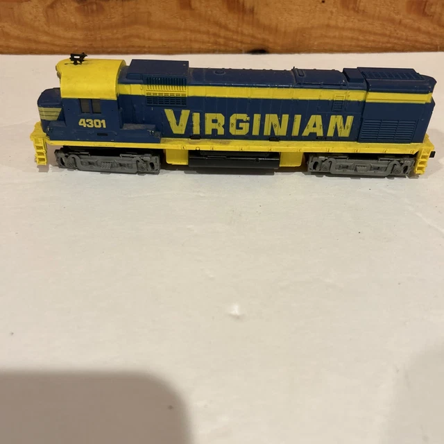 Tyco HO Scale Virginian 4301 Diesel Locomotive Train Engine Blue/Yellow UNTESTED