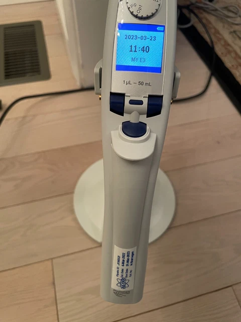 Eppendorf Repeater E3ж Electronic Multi-Dispenser Pipette stand power supply
