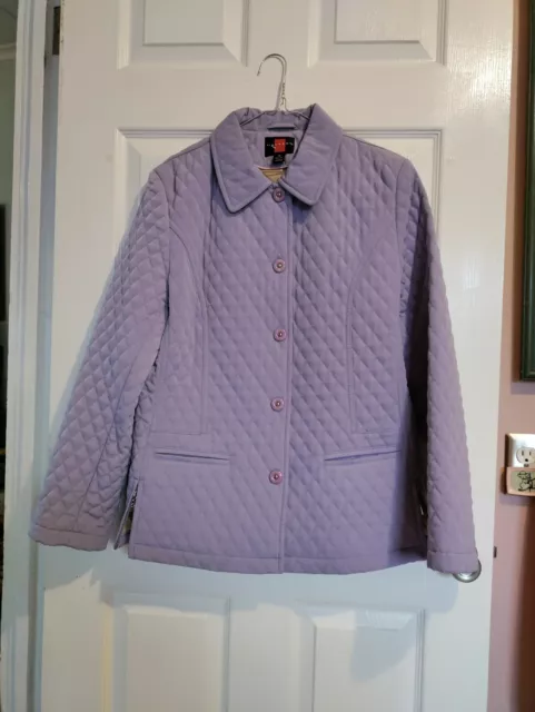 Gallery Women's Size Medium Coat. Quilted, Lined, Snap-Front, Pockets, Purple.