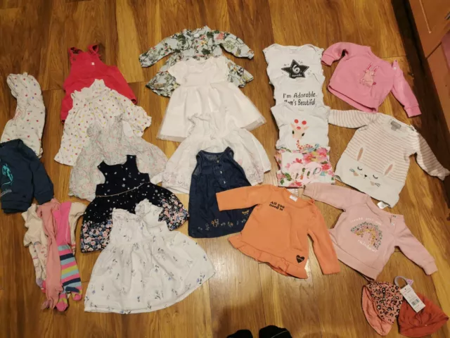 Grande pacchetto di vestiti per bambina, abiti 3-6 mesi