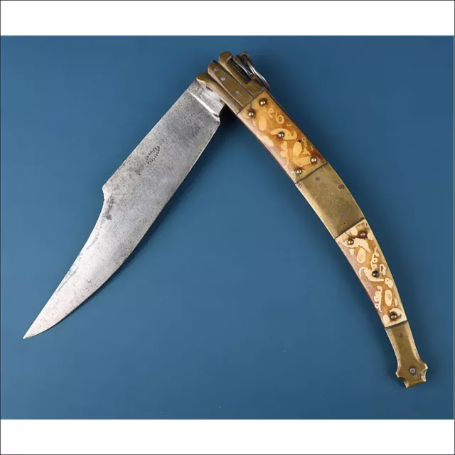 Antique Spanish Valero Jun Navaja - Folding Knife. 16.34 in. Spain, 19th Century