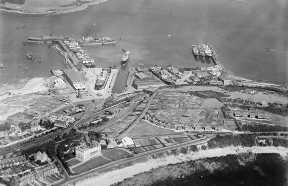Falmouth Docks Falmouth from the south 1930 England OLD PHOTO