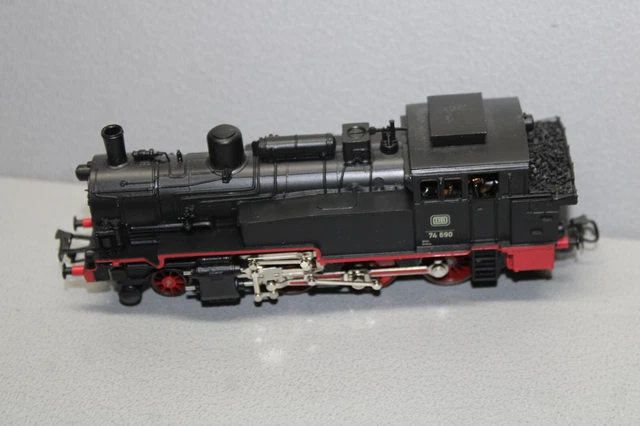 Locomotive Vapeur Märklin T12 KPEV Réf 8104 – Avec Wagons Et Boîte – Occasion